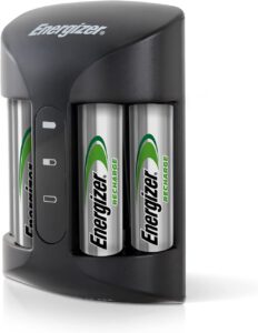 Energizer AA and AAA Battery Charger with 4 AA NiMH Rechargeable Batterie