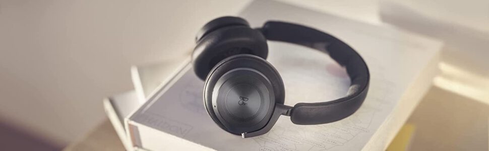 Beoplay HX review - Most Comfortable Wireless ANC Headphones